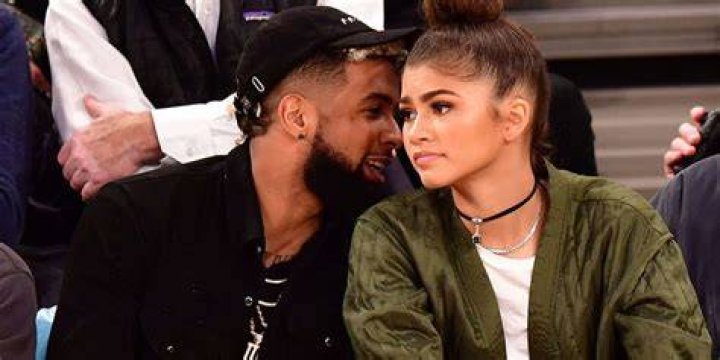 Six Years Prior to Engagement Rumors, Zendaya’s Father Was Forced to Step In to
Clarify Dating Rumors Between His Daughter and Odell Beckham Jr
