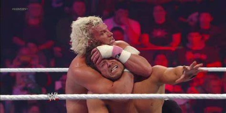 Sleeper Hold Cropped