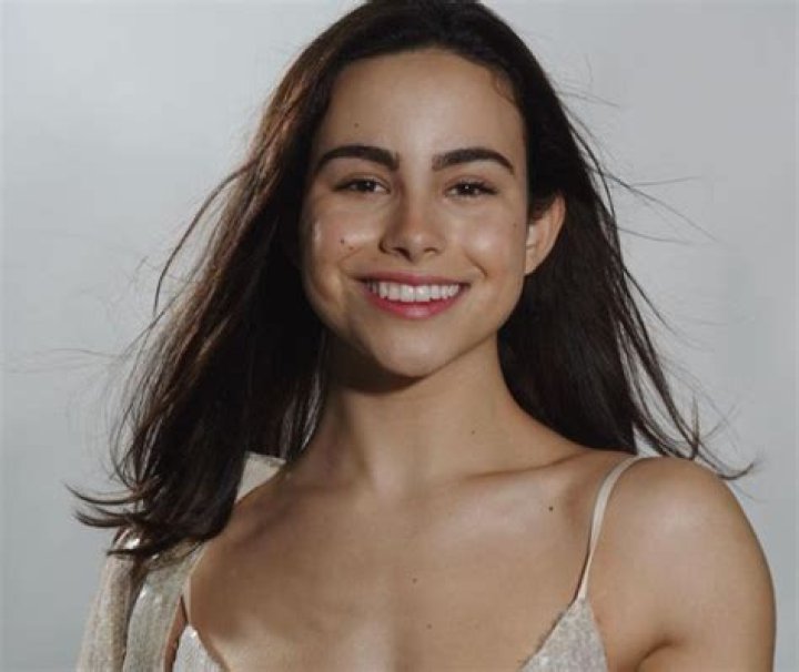 Sofia Elizabeth Age, Height, Boyfriend, Net Worth
