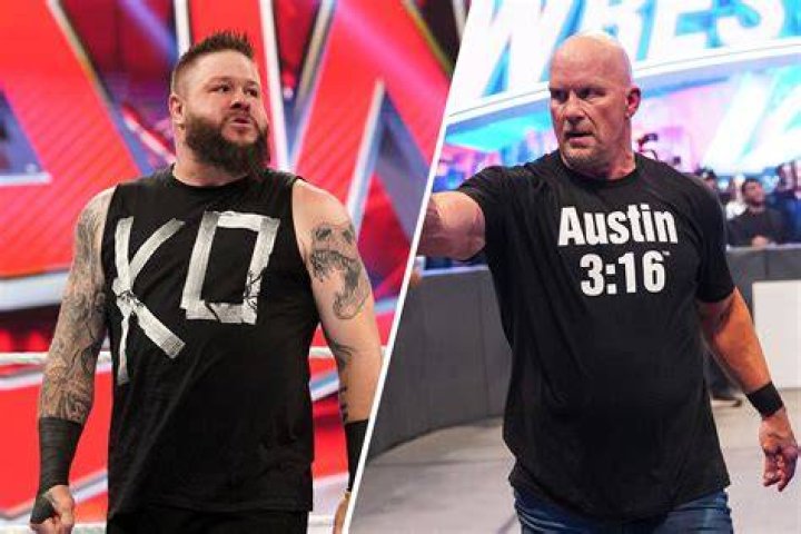 Steve Austin v Kevin Owens WrestleMania 38 Cropped