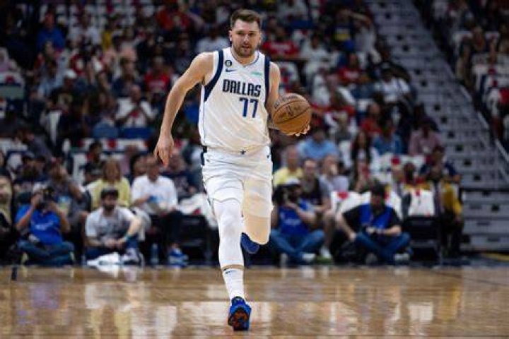 “Stop Fat Shaming”: Shocking Report on 230LBS Luka Doncic Being Asked to ‘Reduce
Weight’ Leaves NBA World in a Frenzy