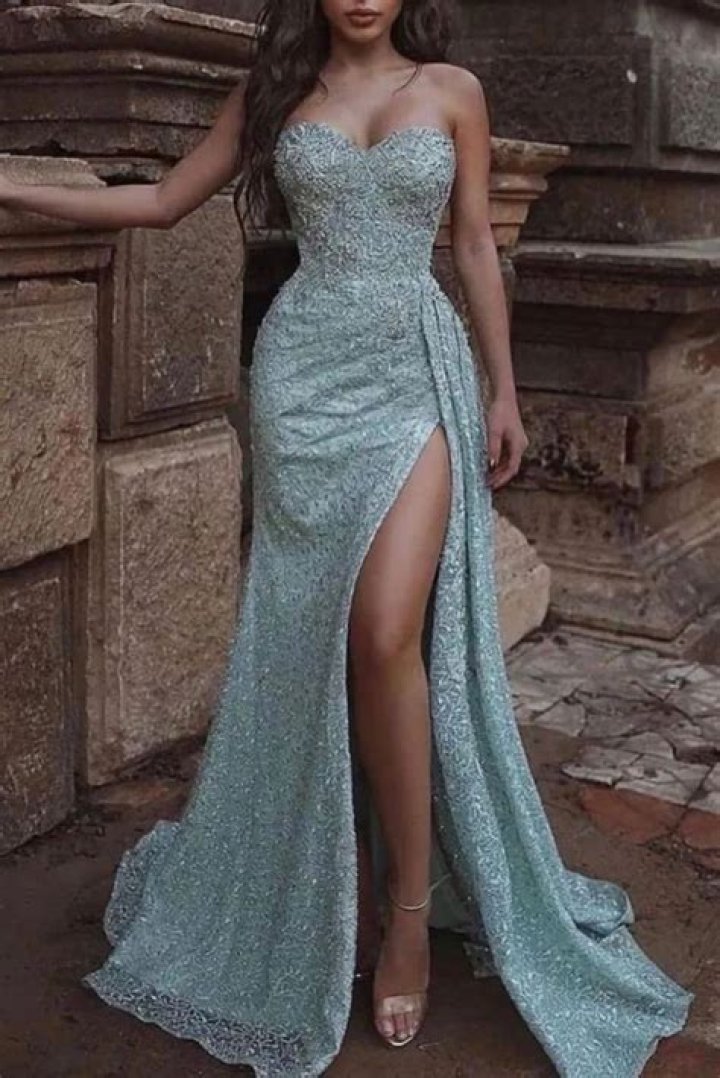 Stunning Prom Dresses for Women
