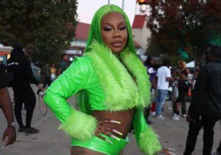 Sukihana Twerks In Sheer Bodysuit, Reminds Fans She's The "Hottest
