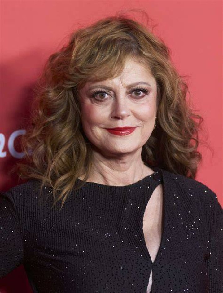 Susan Sarandon as Celeste C.C. Cunningham in A 90's 30 Rock