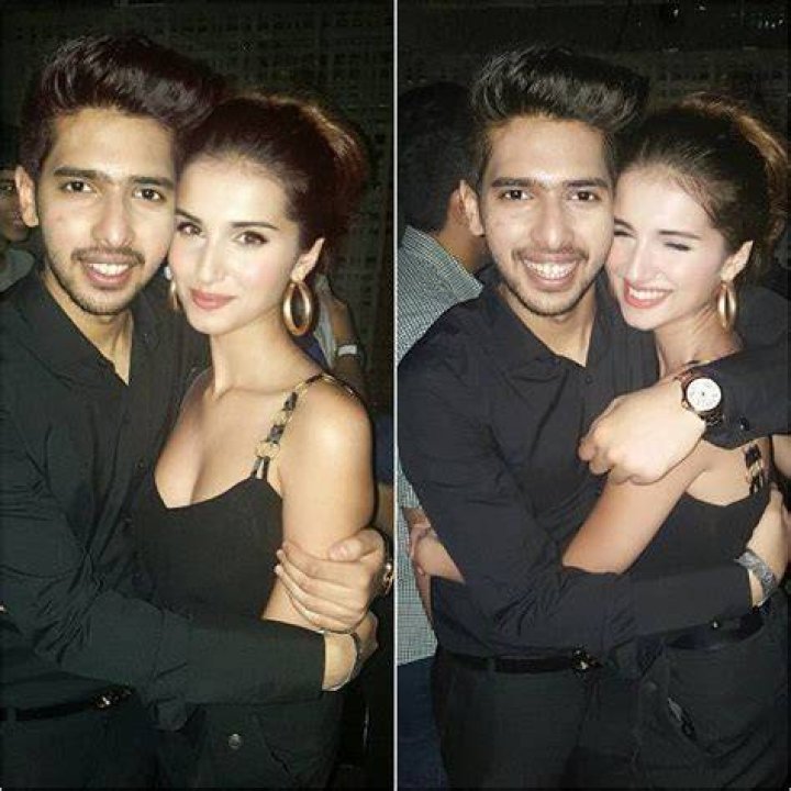Tara Sutaria, Age, Boyfriend, Family, Biography & More