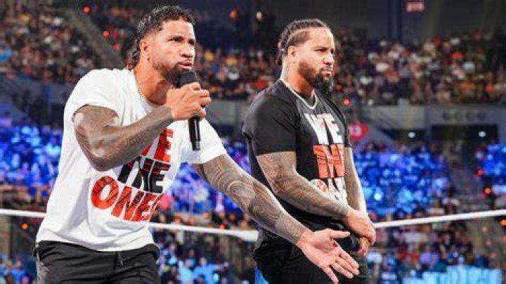 The Bar and The Usos face off