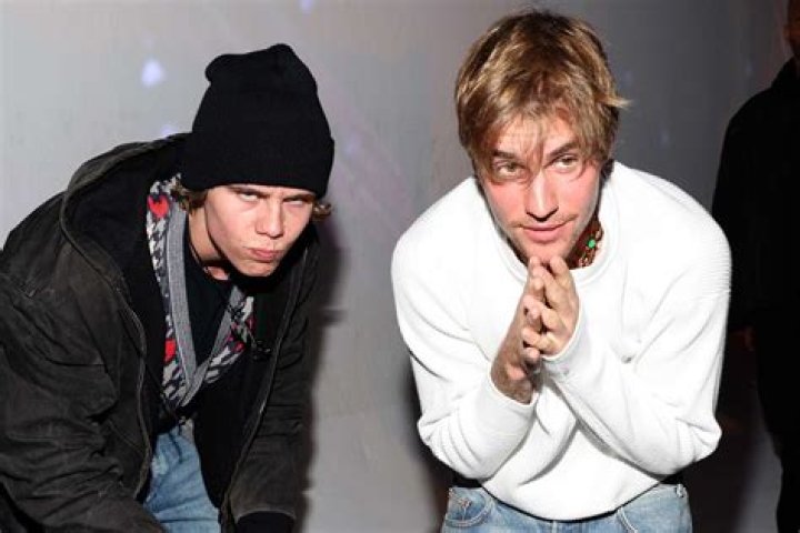 The Kid Laroi and Justin Bieber send fans wild with their &lsquo;difference
