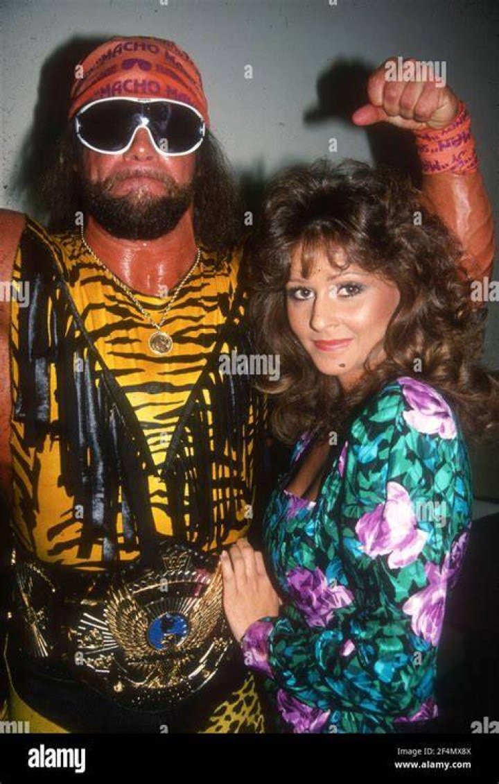 The Macho Man And Miss Elizabeth WrestleMania 7 Cropped-1