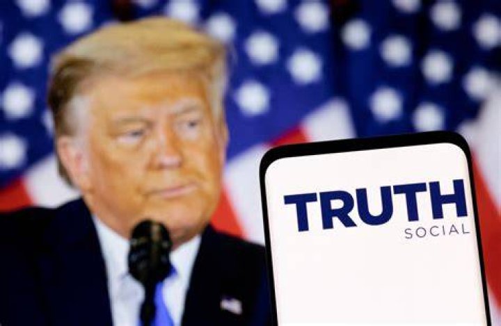 The Truth About Donald Trump's Sister Elizabeth
