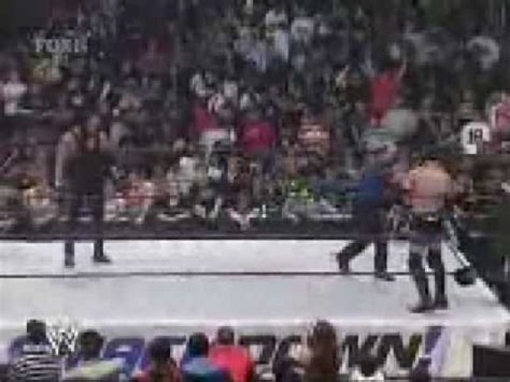 The Undertaker v Gregory Helms SmackDown October 20, 2006 Cropped