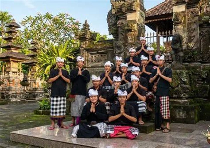 The Wayan Family: A Deep Dive Into Balinese Culture And Heritage
