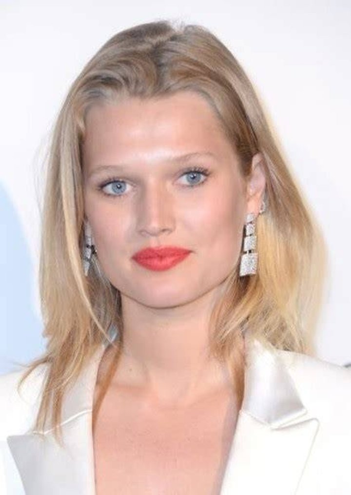 Toni Garrn Fan Casting