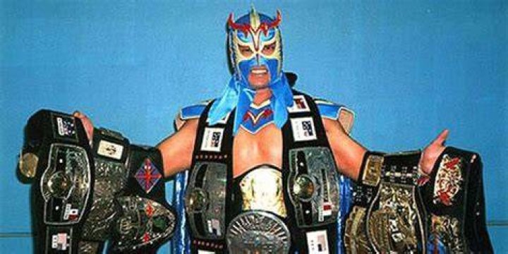 Ultimo Dragon J Crown Cropped