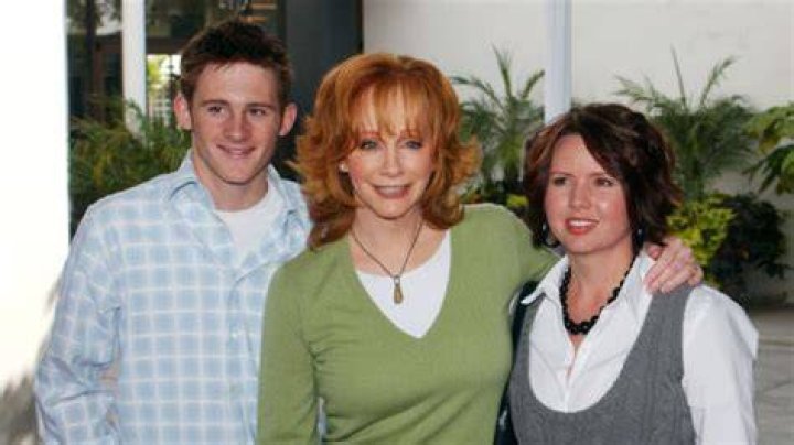 Unveiling Reba McEntire's Family: Does Reba McEntire Have Children?