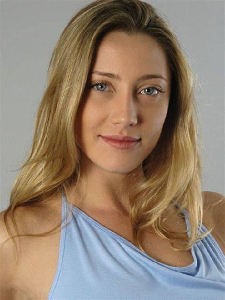 Vanessa Bueno AdoroCinema
