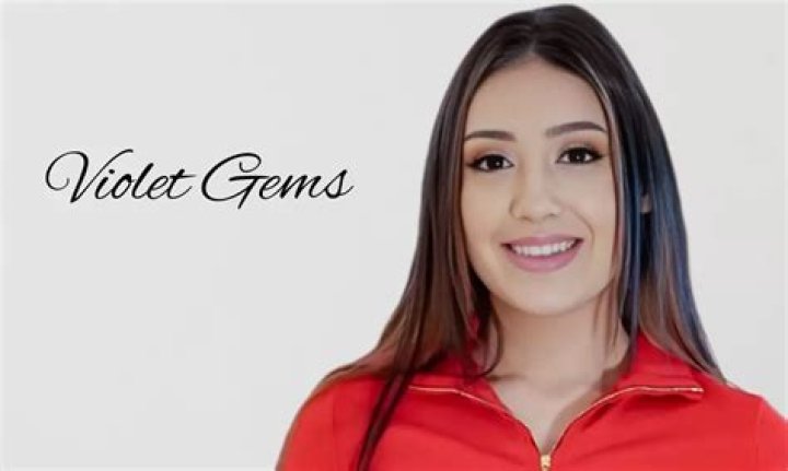 Violet Gems Bio Age, Height, Boyfriend, Instagram & More