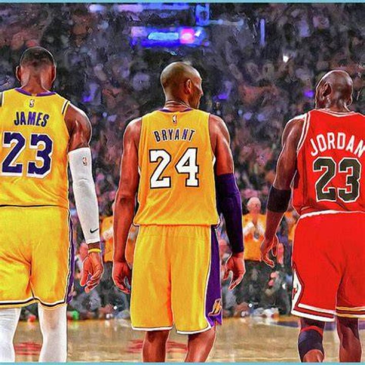 Watching Michael Jordan, Kobe Bryant and Future Teammate LeBron James, 28YO NBA
Star Got Inspired By Dwayne Johnson Growing Up