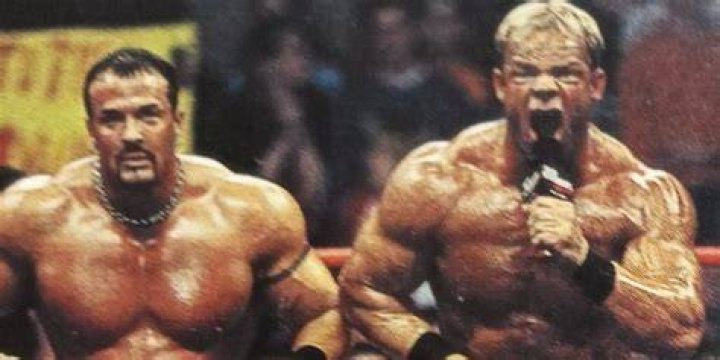 WCW Totally Buffed Buff Bagwell Lex Luger