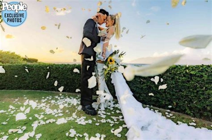 Who Did Celebrity Chef Michael Voltaggio Marry?
