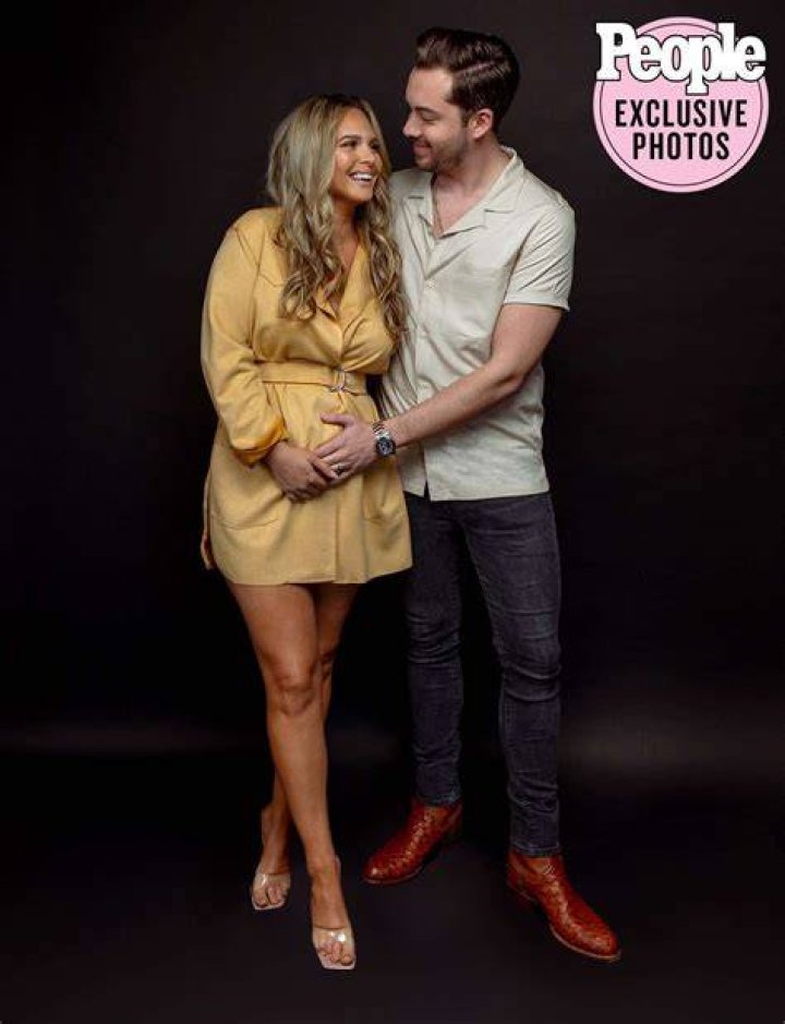 Who Is Alex Hall ExHusband Neil Flores? Explore Her Inspiring Journey