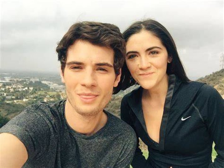 Who Is Isabelle Fuhrman Boyfriend? Dating History & Relationships
