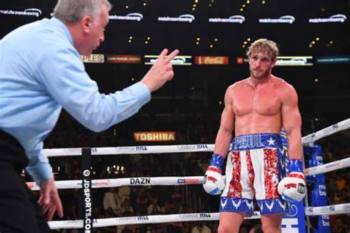 Why Do People Hate Logan Paul? – A List of Controversial Things ‘The Maverick’
Has Done