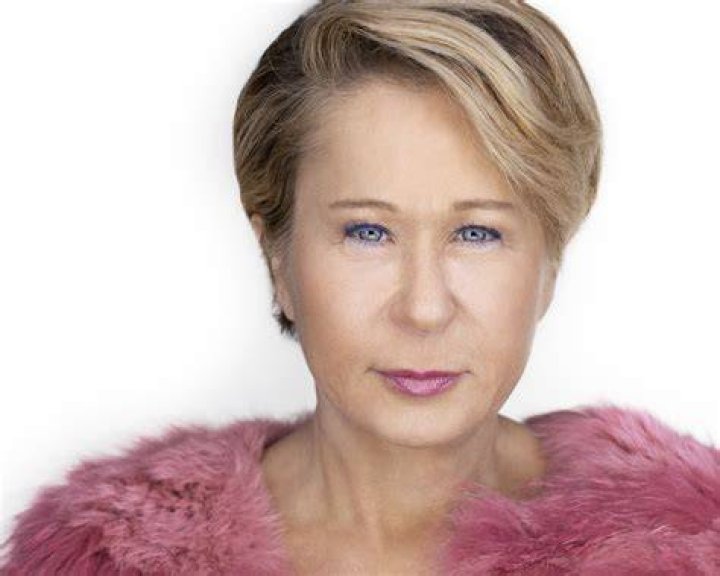 Yeardley Smith as Sadie in Comedy Central, Nickelodeon, and Cartoon Network's The Steven Universe Show