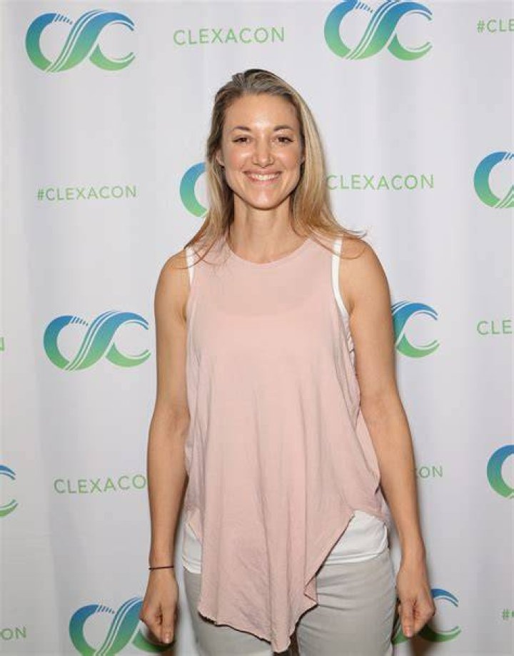Zoie Palmer agradeci&oacute; a su novia y a su hijo en los Canadian Screen